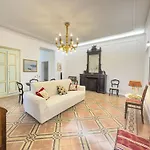 Casa Viberti, Dimora Storica Con Vista Mozzafiato Sulle Langhe *
