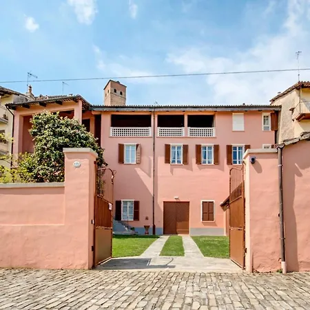 Casa Viberti, Dimora Storica Con Vista Mozzafiato Sulle Langhe Holiday home Serralunga d'Alba