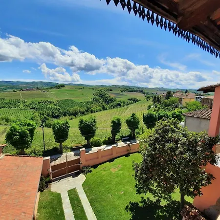 Casa Viberti, Dimora Storica Con Vista Mozzafiato Sulle Langhe Holiday home Serralunga d'Alba