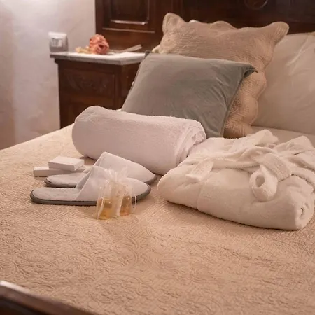 Casa vacanze Casa Viberti, Dimora Storica Con Vista Mozzafiato Sulle Langhe