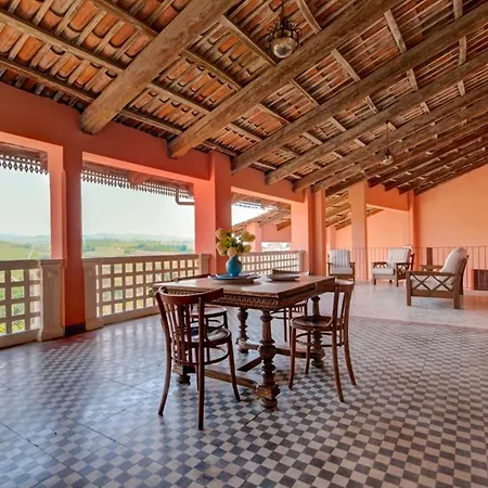 Casa Viberti, Dimora Storica Con Vista Mozzafiato Sulle Langhe *