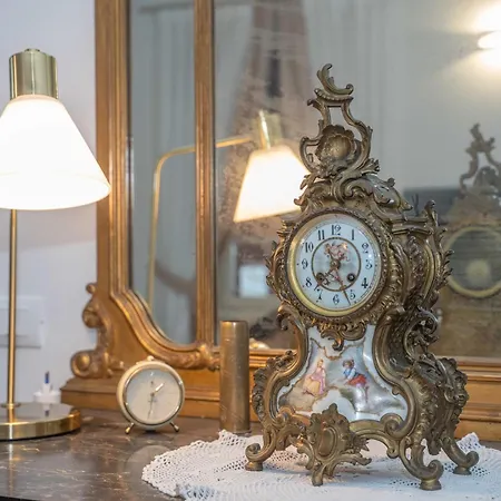 Casa Viberti, Dimora Storica Con Vista Mozzafiato Sulle Langhe Serralunga d'Alba