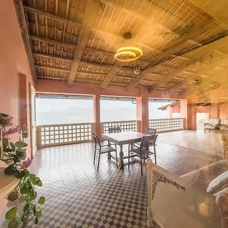 Casa Viberti, Dimora Storica Con Vista Mozzafiato Sulle Langhe Holiday home Serralunga d'Alba