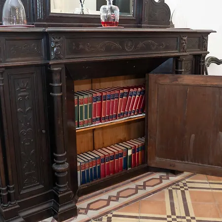 Casa Viberti, Dimora Storica Con Vista Mozzafiato Sulle Langhe * Serralunga d'Alba