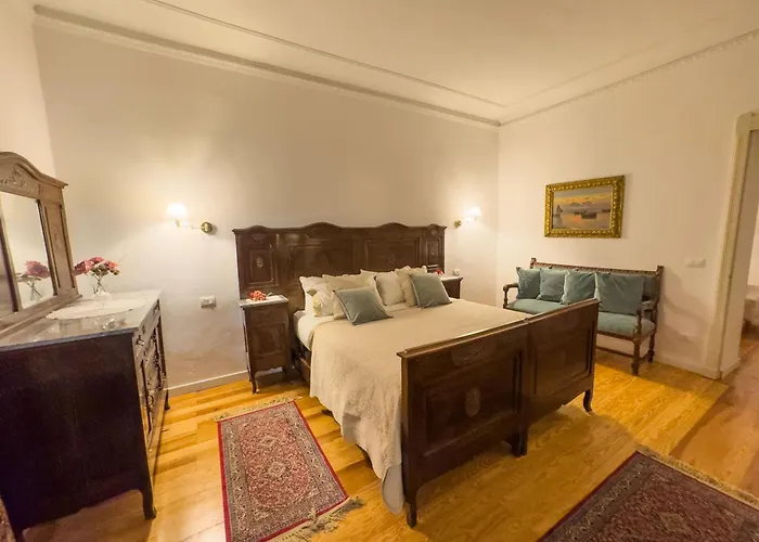 Casa Viberti, Dimora Storica Con Vista Mozzafiato Sulle Langhe * Serralunga d'Alba