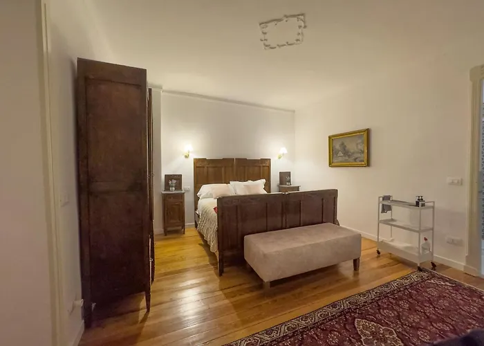 Feriehus Casa Viberti, Dimora Storica Con Vista Mozzafiato Sulle Langhe