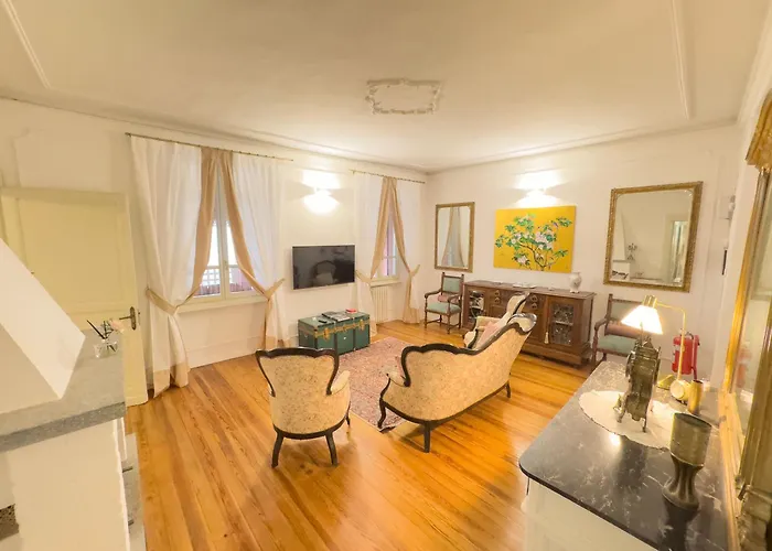 Feriehus Casa Viberti, Dimora Storica Con Vista Mozzafiato Sulle Langhe *