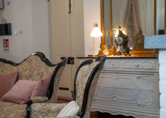 Feriehus Casa Viberti, Dimora Storica Con Vista Mozzafiato Sulle Langhe *