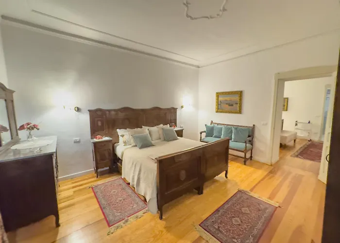 Casa Viberti, Dimora Storica Con Vista Mozzafiato Sulle Langhe *