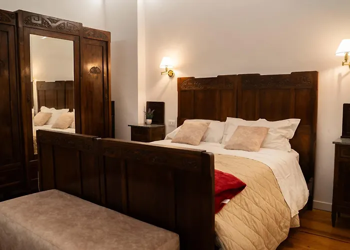 Feriehus Casa Viberti, Dimora Storica Con Vista Mozzafiato Sulle Langhe