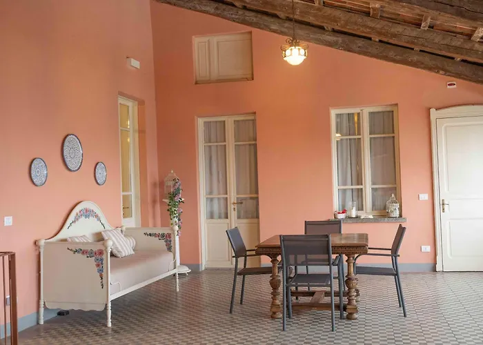 Casa Viberti, Dimora Storica Con Vista Mozzafiato Sulle Langhe Feriehus Serralunga d'Alba