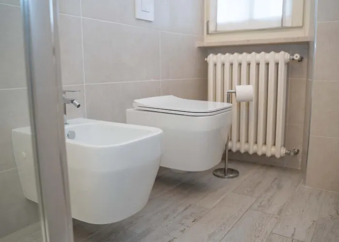 Feriehus Casa Viberti, Dimora Storica Con Vista Mozzafiato Sulle Langhe
