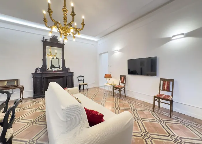 Casa Viberti, Dimora Storica Con Vista Mozzafiato Sulle Langhe Serralunga d'Alba