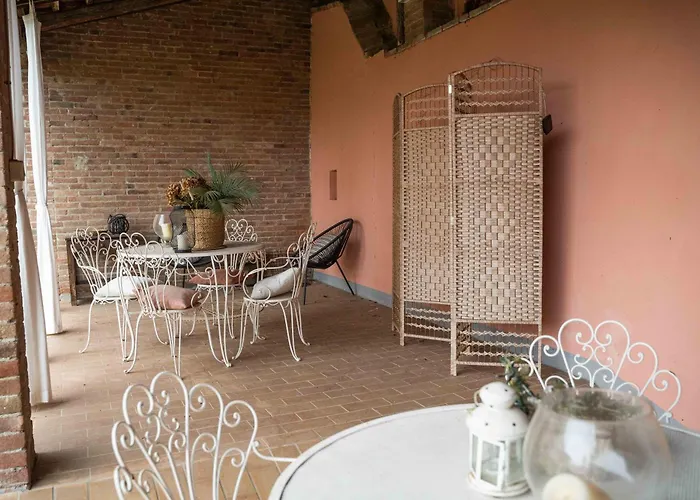 Casa Viberti, Dimora Storica Con Vista Mozzafiato Sulle Langhe